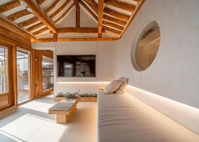 Luxury Traditional Hanok - Private Entire - Memorystay Hyoja *
