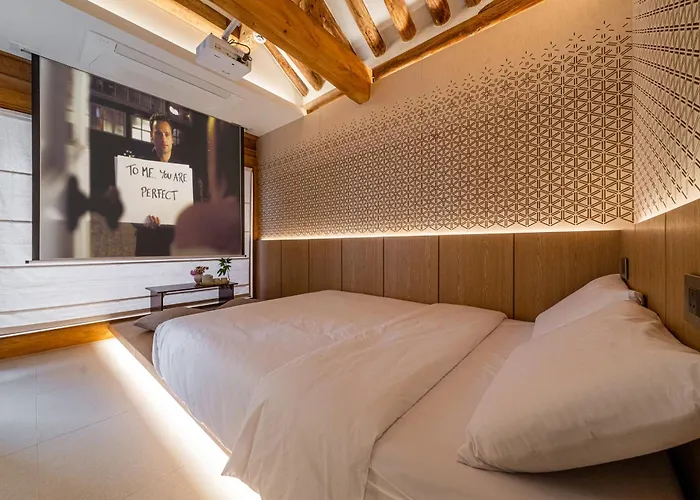 Luxury Traditional Hanok - Private Entire - Memorystay Hyoja